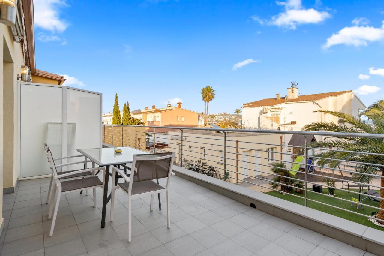 La Vida Sin Limites Emp Apartment Empuriabrava Exterior photo